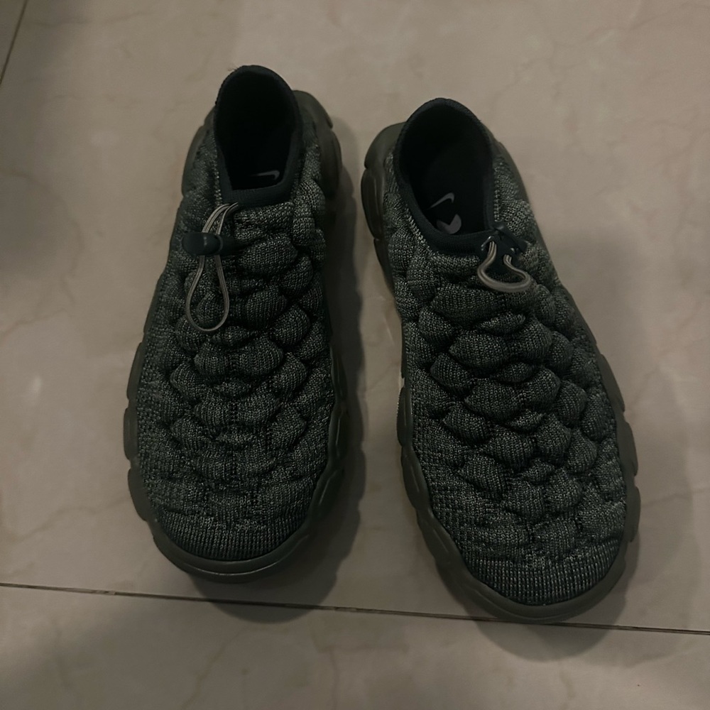 Nike women Dark Green Slip-On Sneakers